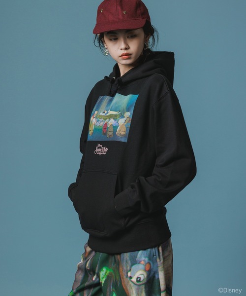 Disney 『Snow White』 NON TOKYO PRINT PULLOVER PARKER(GLASS COFFIN