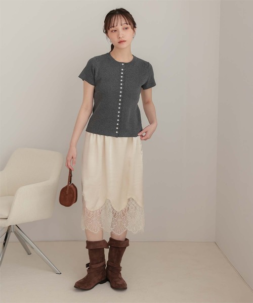 miette(ミエット)の「メニーボタン半袖サマーニットトップス(ニット/セーター・レディース・ブラック/チャコール/レッド/ライトブルー・L/M/S)」の12枚目の写真