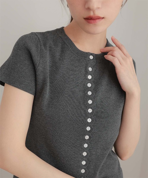 miette(ミエット)の「メニーボタン半袖サマーニットトップス(ニット/セーター・レディース・ブラック/チャコール/レッド/ライトブルー・L/M/S)」の15枚目の写真