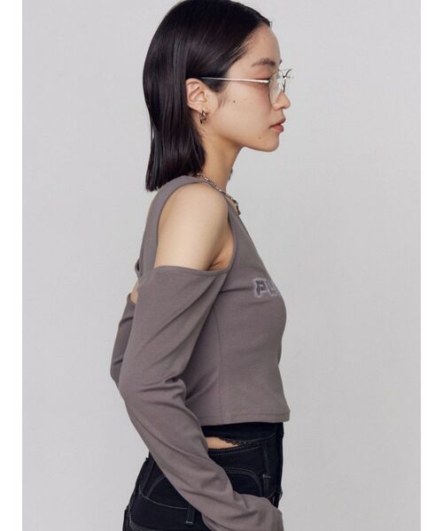 EMODA(エモダ)の「レイヤードロゴロンT(Tシャツ/カットソー・レディース・チャコールグレー/ホワイト/グレー/ブラック・FREE)」の9枚目の写真