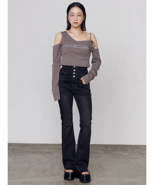 EMODA(エモダ)の「レイヤードロゴロンT(Tシャツ/カットソー・レディース・チャコールグレー/ホワイト/グレー/ブラック・FREE)」の11枚目の写真