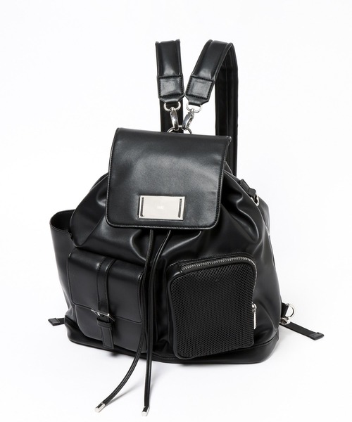 HARE(ハレ)の「プレートデザインフラップリュック(HARE)(バックパック/リュック・レディース・ブラック系その他/ブラック・FREE)」の3枚目の写真
