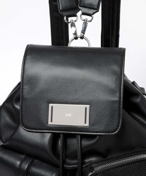 HARE(ハレ)の「プレートデザインフラップリュック(HARE)(バックパック/リュック・レディース・ブラック系その他/ブラック・FREE)」の6枚目の写真