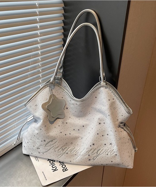 LA VORAGINE(ラ ヴォラジネ)の「星プリント 刺繍 トートバッグ 大容量 通勤用 ハンドバッグ(トートバッグ・レディース・ブルー/ブラック/アイボリー・FREE)」の19枚目の写真