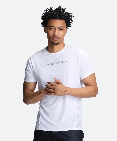 UNDER ARMOUR(アンダーアーマー)の「UAクール プロ ショートスリーブ Tシャツ(トレーニング/メンズ)(Tシャツ/カットソー・メンズ・ホワイト・L/M/XL/S/3XL/2XL)」の1枚目の写真