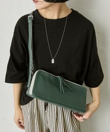 ear PAPILLONNER｜イア パピヨネのショルダーバッグ（レザー・本革