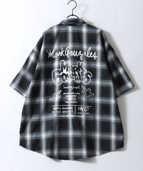 Mark Gonzales(マーク・ゴンザレス)の「MARK GONZALES ARTWORK COLLECTION/マークゴンザレス 別注 ビッグシルエット バックプリント ワンポイント刺繍 オンブレチェック 半袖シャツ(シャツ/ブラウス・メンズ・ブラック×ライム/ブラック×ブルー/ブラック×ホワイト/ブラック×グレー・XL/L/M)」の12枚目の写真