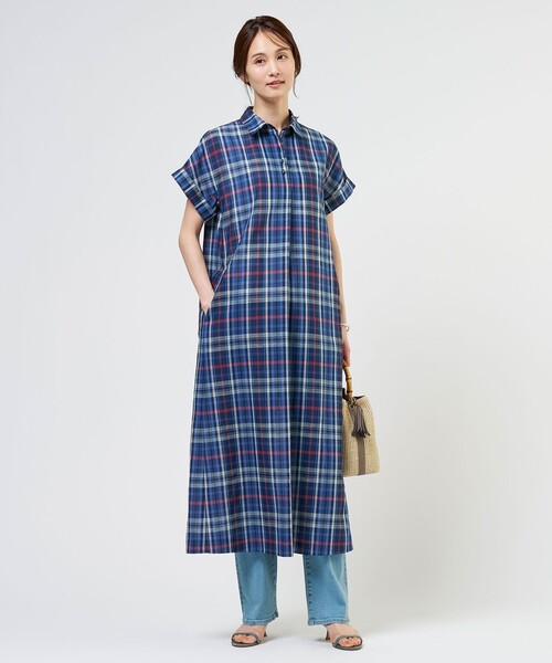 J.PRESS(ジェイプレス)の「コットンリネン Light マドラスチェック シャツ ワンピース(シャツワンピース・レディース・ネイビー系3/ブラウン系3・F)」の6枚目の写真