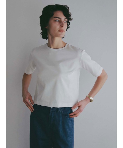 HER.(ハー)の「コンパクトTシャツ(Tシャツ/カットソー・レディース・ブラック/ホワイト・フリー)」の1枚目の写真