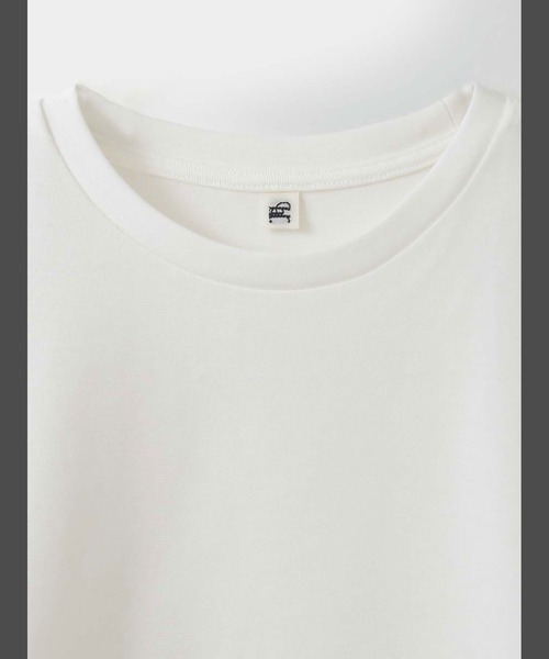 HER.(ハー)の「コンパクトTシャツ(Tシャツ/カットソー・レディース・ブラック/ホワイト・フリー)」の5枚目の写真