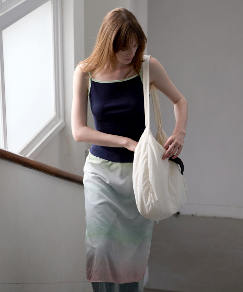 LEVAR（レバー）の「Color-Line Ribbed Sleeveless Top - Navy（Tシャツ/カットソー・レディース・ネイビー・FREE）」の4枚目の写真