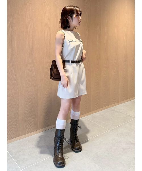 LILY BROWN(リリーブラウン)の「ボタンディテールミニロンパース(つなぎ/オールインワン・レディース・ベージュ/チャコールグレー/マルチ・0/1)」の19枚目の写真