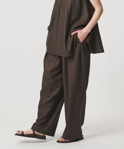 MARW UNITED ARROWS(マルゥ ユナイテッドアローズ)の「<MARW UNITED ARROWS>タック テーパード パンツ UVカット・接触冷感(その他パンツ・レディース・ダークグレー/ネイビー/ダークブラウン・36/34/38)」の15枚目の写真