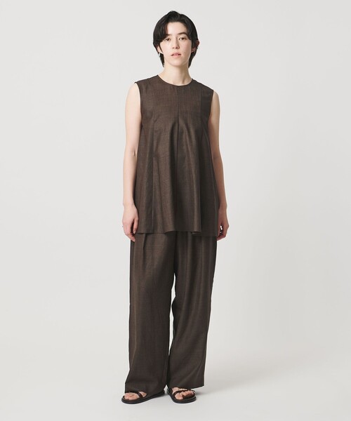 MARW UNITED ARROWS(マルゥ ユナイテッドアローズ)の「<MARW UNITED ARROWS>タック テーパード パンツ UVカット・接触冷感(その他パンツ・レディース・ダークグレー/ネイビー/ダークブラウン・36/34/38)」の17枚目の写真