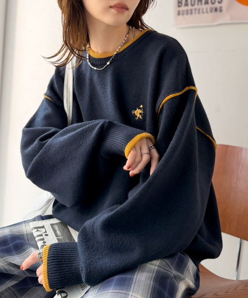 classicalelf(クラシカルエルフ)の「ゆるっと上品、やさしく映える。胸刺繍入り配色クルーネックオーバーサイズニット(長袖)(ニット/セーター・レディース・ネイビー/杢グレー/ベージュ系・SMALL/MEDIUM/LARGE/X-LARGE)」の9枚目の写真