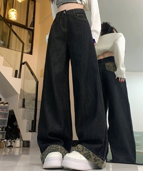 Teem Store(チームストア)の「豹柄デザインワイドデニムパンツ(デニムパンツ・レディース・ブルー・S/M)」の4枚目の写真