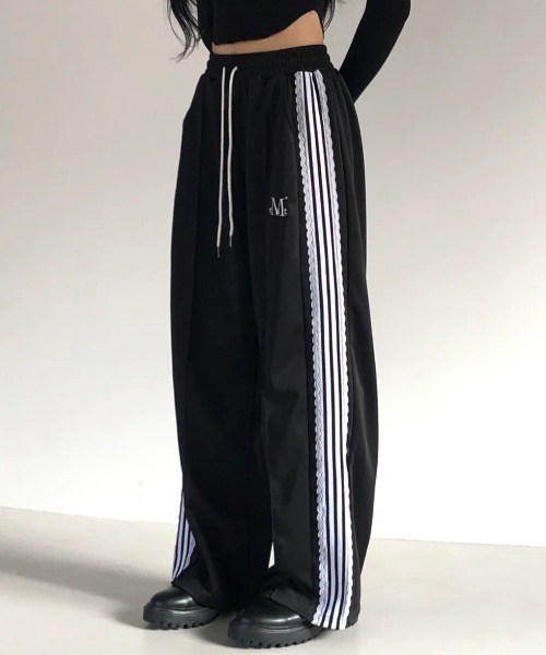 Ada.(エイダ)の「◇MUCENT◇ブランド直輸入正規品/RIELA レーストラックラインバンディングパンツ RIELA LACE TRACK LINE BANDING PANTS(その他パンツ・レディース・ネイビー/ブラック・FREE)」の2枚目の写真
