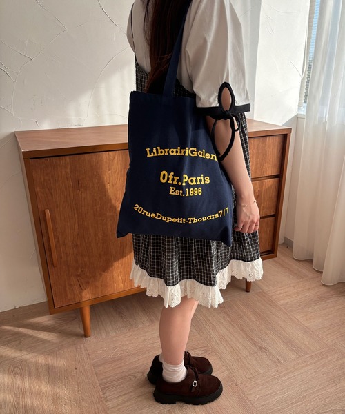 kutir（クティール）の「kutirlune／カラートートバッグ（トートバッグ・レディース・パープル/ネイビー/レッド/ピンク/ホワイト/ダークグリーン/イエロー・FREE）」の11枚目の写真