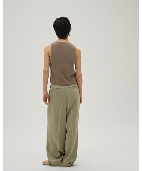 TODAYFUL（トゥデイフル）の「Tuck Wide Trousers 12610714（その他パンツ・レディース・ブラック/ブラウン/ライトグリーン・36/38）」の8枚目の写真