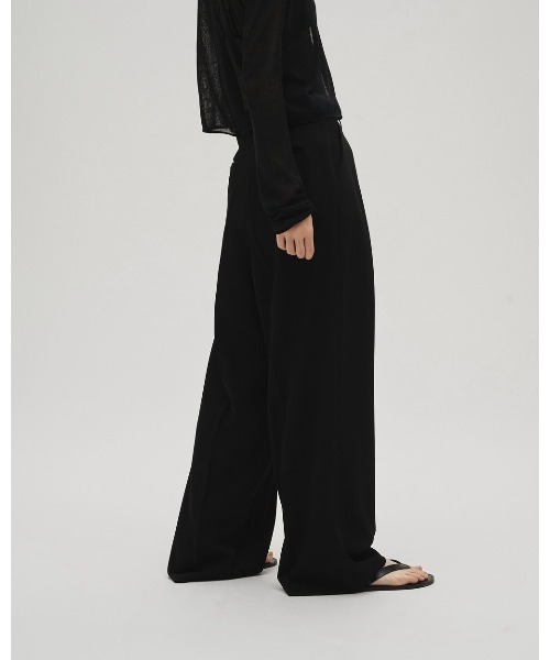 TODAYFUL（トゥデイフル）の「Tuck Wide Trousers 12610714（その他パンツ・レディース・ブラック/ブラウン/ライトグリーン・36/38）」の11枚目の写真