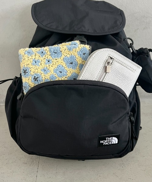THE NORTH FACE（ザノースフェイス）の「THE NORTH FACE(ザ・ノースフェイス)/巾着型 軽量 リュック バックパック/W'S BREEZE BACKPACK S（バックパック/リュック・レディース・サンドベージュ/ブラック/ピンク・FREE）」の9枚目の写真