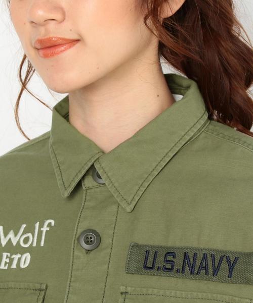 AVIREX(アヴィレックス)の「Another Edition×AVIREXミリタリーシャツ/AE×AVIREXミリタリーEMB◆(シャツ/ブラウス・レディース・ベージュ/オリーブ・フリー)」の5枚目の写真