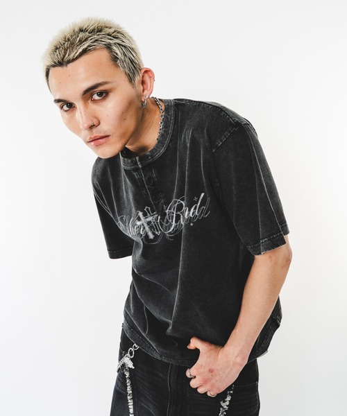 SHORT ROUND(ショートラウンド)の「SHORT ROUND/【26年春夏新作】ブリーチヘンリーグラフィックT(Tシャツ/カットソー・メンズ・ブラック系その他・LARGE/MEDIUM)」の8枚目の写真