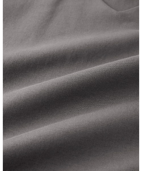DoCLASSE( ドゥクラッセ)の「VネックN/7分袖・DoT(Tシャツ/カットソー・レディース・ホワイト/ブルー/ライトピンク/ライトグレー/ブラック/ダークブラウン/チャコール/ダークネイビー・L/3L/S/LL/M)」の15枚目の写真