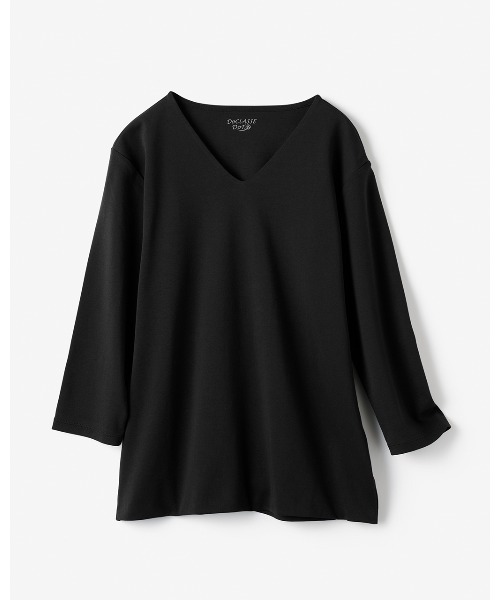 DoCLASSE( ドゥクラッセ)の「VネックN/7分袖・DoT(Tシャツ/カットソー・レディース・ホワイト/ブルー/ライトピンク/ライトグレー/ブラック/ダークブラウン/チャコール/ダークネイビー・L/3L/S/LL/M)」の16枚目の写真