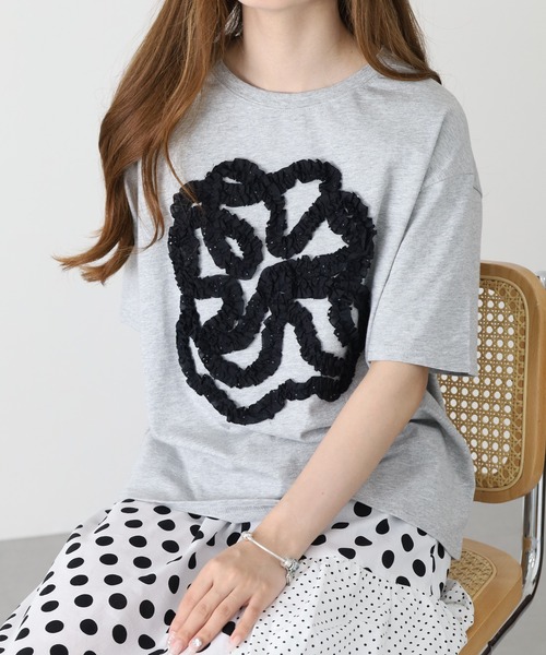 BARNDOOR(バーンドア)の「20/-天竺 フリル花Tシャツ 26SS 半袖(Tシャツ/カットソー・レディース・ブラック/杢グレー/オフホワイト・FREE)」の3枚目の写真
