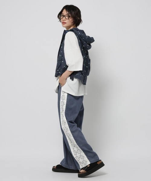 niko and...(ニコアンド)の「サイドレースデニムパンツ(デニムパンツ・レディース・インディゴブルー/グレー/ライトブルー・LARGE/MEDIUM)」の17枚目の写真