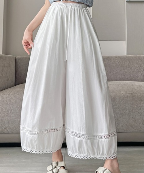LUCPY(ラクピー)の「レースラインバルーンワイドパンツ(その他パンツ・レディース・ライトブルー/ホワイト/ネイビー・LARGE/MEDIUM/SMALL)」の6枚目の写真