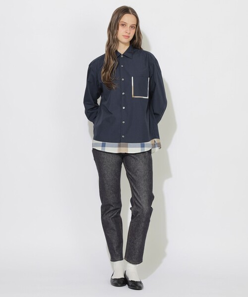 CB CRESTBRIDGE(シービークレストブリッジ)の「パーシャルチェックトリムシャツ(シャツ/ブラウス・レディース・ネイビー・2/1)」の4枚目の写真