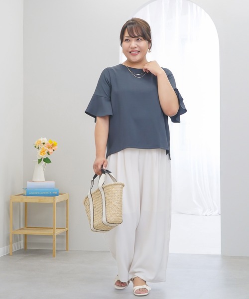 anyfee(エニフィー)の「【anyfee×HINAコラボ】サマラクすっきりフレアチューリップスリーブブラウス《大きいサイズ》(2026SS)(シャツ/ブラウス・レディース・ベージュ/ネイビー/アイボリー/チャコール・LL/3L/4L/5L)」の6枚目の写真