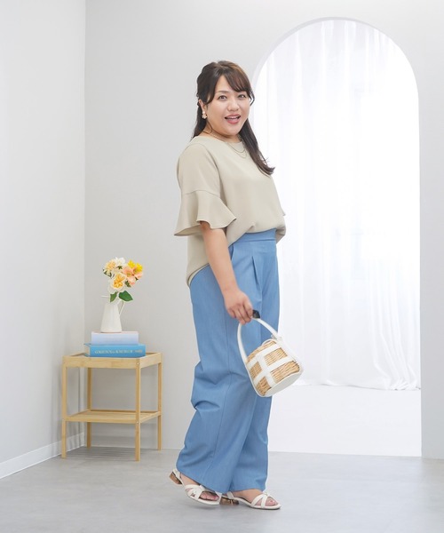 anyfee(エニフィー)の「【anyfee×HINAコラボ】サマラクすっきりフレアチューリップスリーブブラウス《大きいサイズ》(2026SS)(シャツ/ブラウス・レディース・ベージュ/ネイビー/アイボリー/チャコール・LL/3L/4L/5L)」の12枚目の写真