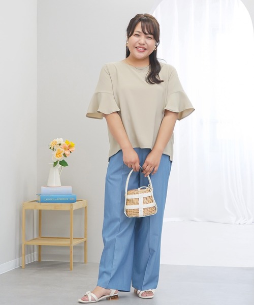 anyfee(エニフィー)の「【anyfee×HINAコラボ】サマラクすっきりフレアチューリップスリーブブラウス《大きいサイズ》(2026SS)(シャツ/ブラウス・レディース・ベージュ/ネイビー/アイボリー/チャコール・LL/3L/4L/5L)」の9枚目の写真