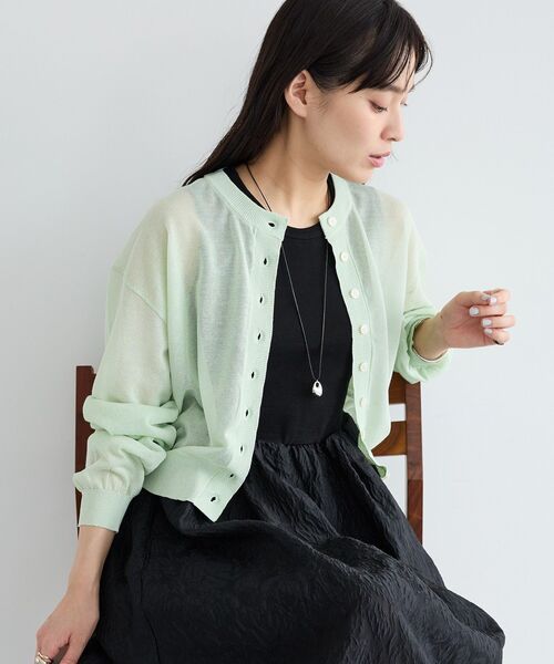 CRAFT STANDARD BOUTIQUE(クラフトスタンダードブティック)の「強撚シアークルーネックショート丈ニットカーディガン(カーディガン/ボレロ・レディース・グリーン/パープル/ブラック・FREE)」の3枚目の写真