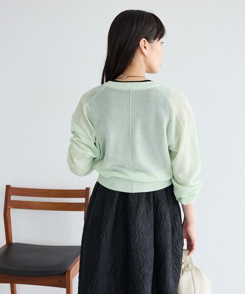 CRAFT STANDARD BOUTIQUE(クラフトスタンダードブティック)の「強撚シアークルーネックショート丈ニットカーディガン(カーディガン/ボレロ・レディース・グリーン/パープル/ブラック・FREE)」の6枚目の写真