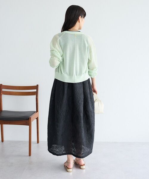 CRAFT STANDARD BOUTIQUE(クラフトスタンダードブティック)の「強撚シアークルーネックショート丈ニットカーディガン(カーディガン/ボレロ・レディース・グリーン/パープル/ブラック・FREE)」の10枚目の写真
