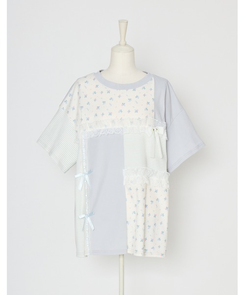 Lolime by mellfy memory(ロリミー バイ メルフィーメモリー)の「floral patchwork T-shirts(Tシャツ/カットソー・レディース・ブルー/ピンク・FREE)」の12枚目の写真