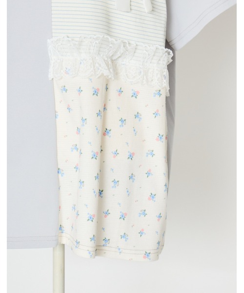 Lolime by mellfy memory(ロリミー バイ メルフィーメモリー)の「floral patchwork T-shirts(Tシャツ/カットソー・レディース・ブルー/ピンク・FREE)」の19枚目の写真