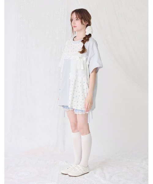 Lolime by mellfy memory(ロリミー バイ メルフィーメモリー)の「floral patchwork T-shirts(Tシャツ/カットソー・レディース・ブルー/ピンク・FREE)」の5枚目の写真