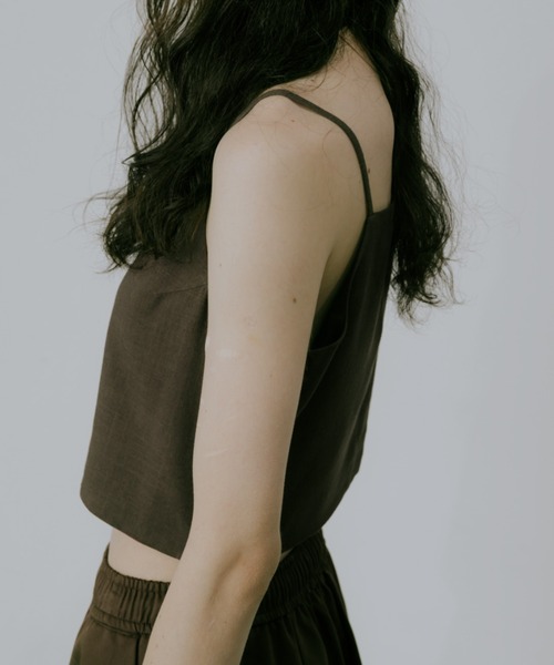 lit（リット）の「Linen Cropped Camisole（キャミソール・レディース・ブラック/モカ/ベージュ・FREE）」の13枚目の写真