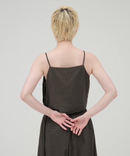 lit（リット）の「Linen Cropped Camisole（キャミソール・レディース・ブラック/モカ/ベージュ・FREE）」の17枚目の写真