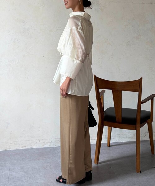 Chez toi(シェトワ)の「シアー切替シャツ(シャツ/ブラウス・レディース・オフホワイト/オレンジ/ブラック/ブルー・FREE)」の10枚目の写真