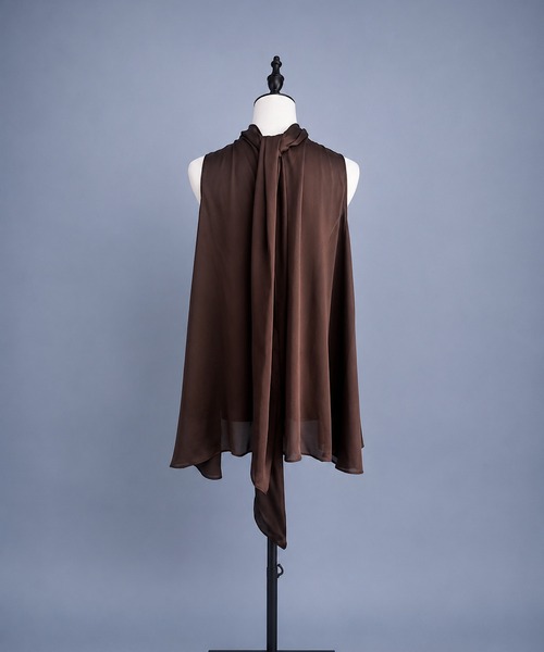 THEODORIC.dy(セオドリックディ)の「2WAYサテンギャザーブラウス(シャツ/ブラウス・レディース・ブラウン/アイボリー・FREE)」の7枚目の写真