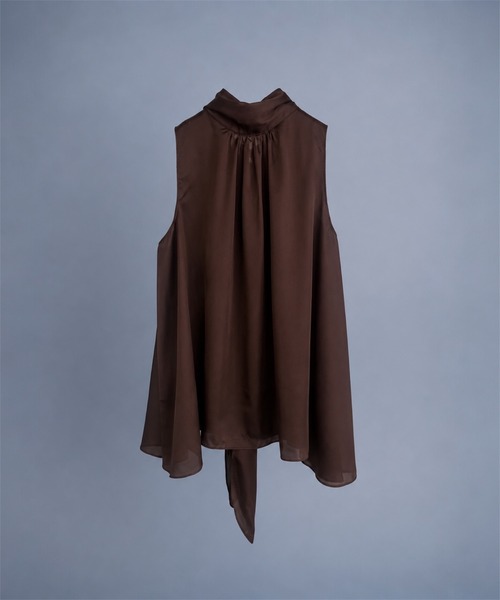 THEODORIC.dy(セオドリックディ)の「2WAYサテンギャザーブラウス(シャツ/ブラウス・レディース・ブラウン/アイボリー・FREE)」の8枚目の写真