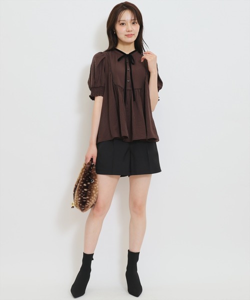 WILLSELECTION(ウィルセレクション)の「リボンタイギャザーAラインブラウス(シャツ/ブラウス・レディース・ホワイト系その他/オフホワイト/ダークブラウン・FREE)」の6枚目の写真