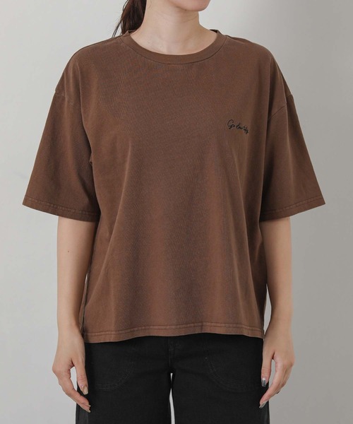 Gready Brilliant（グレディブリリアン）の「刺繍ロゴピグメントカットソー（Tシャツ/カットソー・レディース・オフホワイト/ブラウン・38）」の16枚目の写真