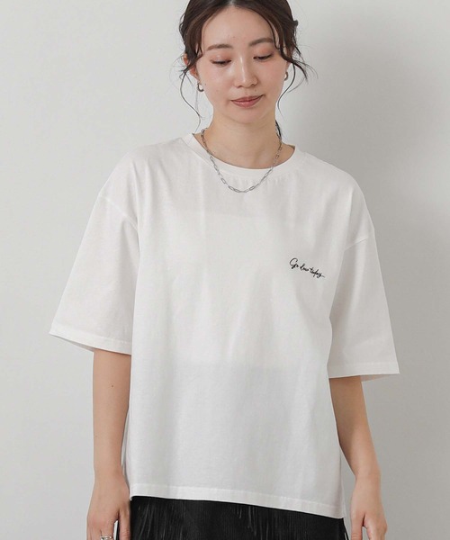 Gready Brilliant（グレディブリリアン）の「刺繍ロゴピグメントカットソー（Tシャツ/カットソー・レディース・オフホワイト/ブラウン・38）」の4枚目の写真